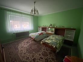 Rodinný dom, 3 izbový, pozemok 1189 m2