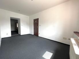 Budova pre obchod, služby, kancelárie - Horné Bašty