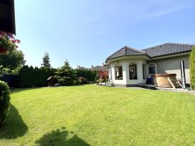 Rodinný dom - kompletne zariadený, pozemok 593 m2